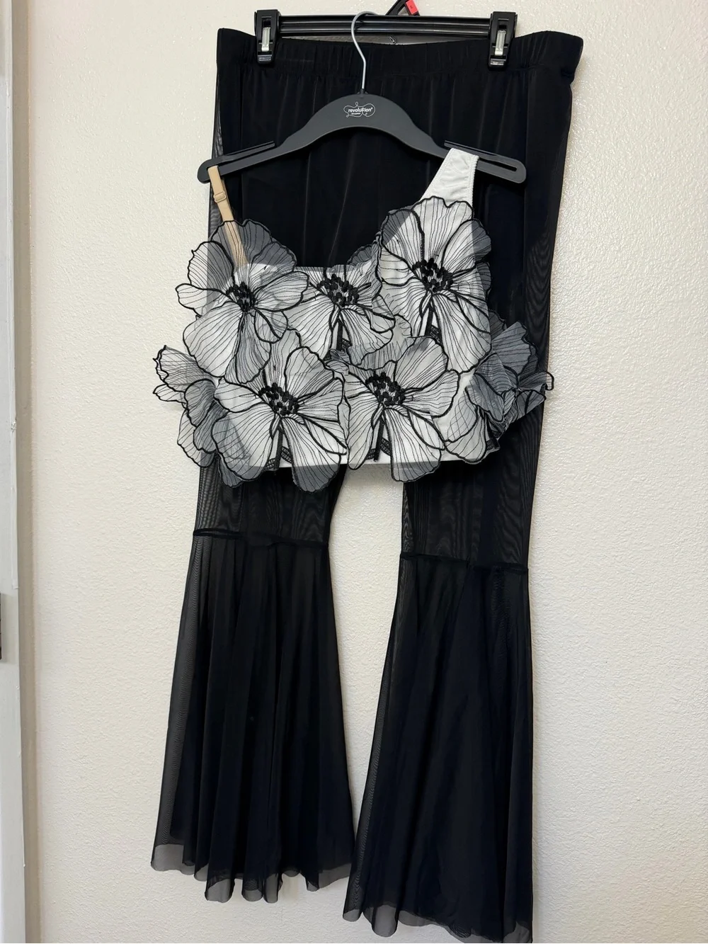 Tenth House solo Dance costume black floral Zinnia XXLA Adult TH24198